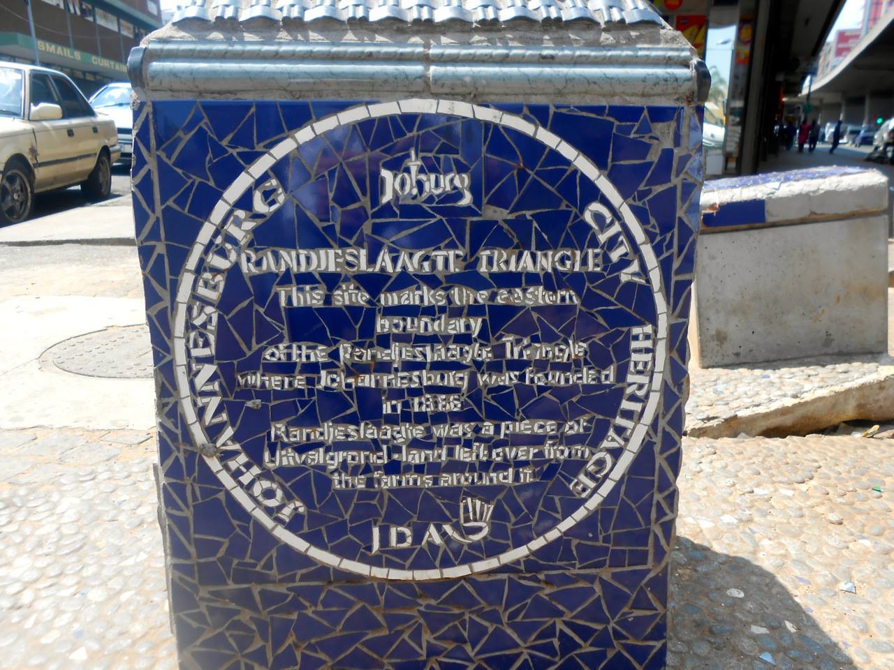 Randjeslaagte Triangle Mosaic Blue Plaque - Heritage Portal - 2014