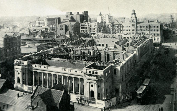 Johannesburg Town Hall under construction