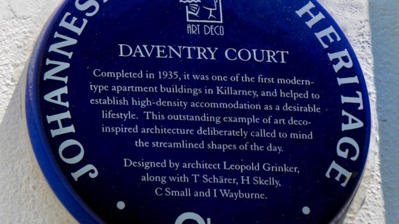 Daventry Court Blue Plaque - Boris Gorelik - 2013