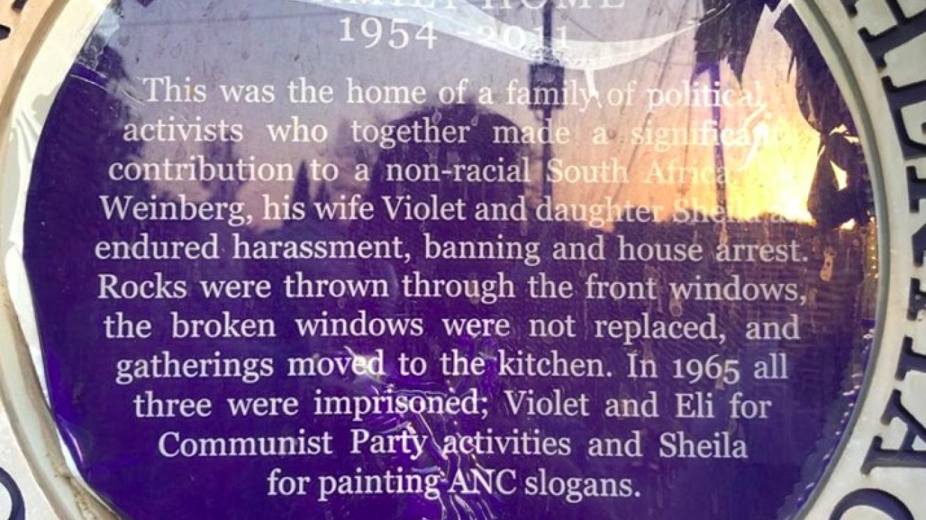 Weinberg Family Home Blue Plaque - Kathy Munro