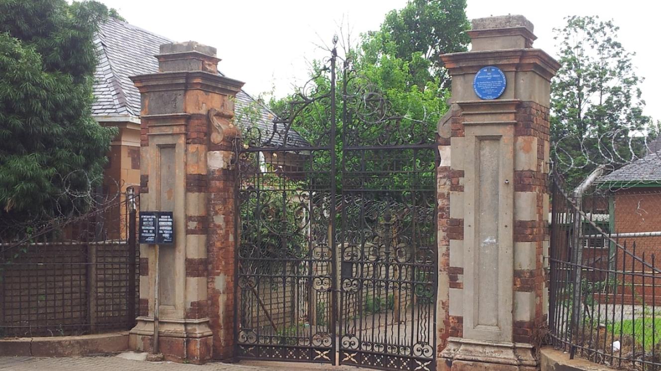 Barnato Park Gates - Heritage Portal - 2013