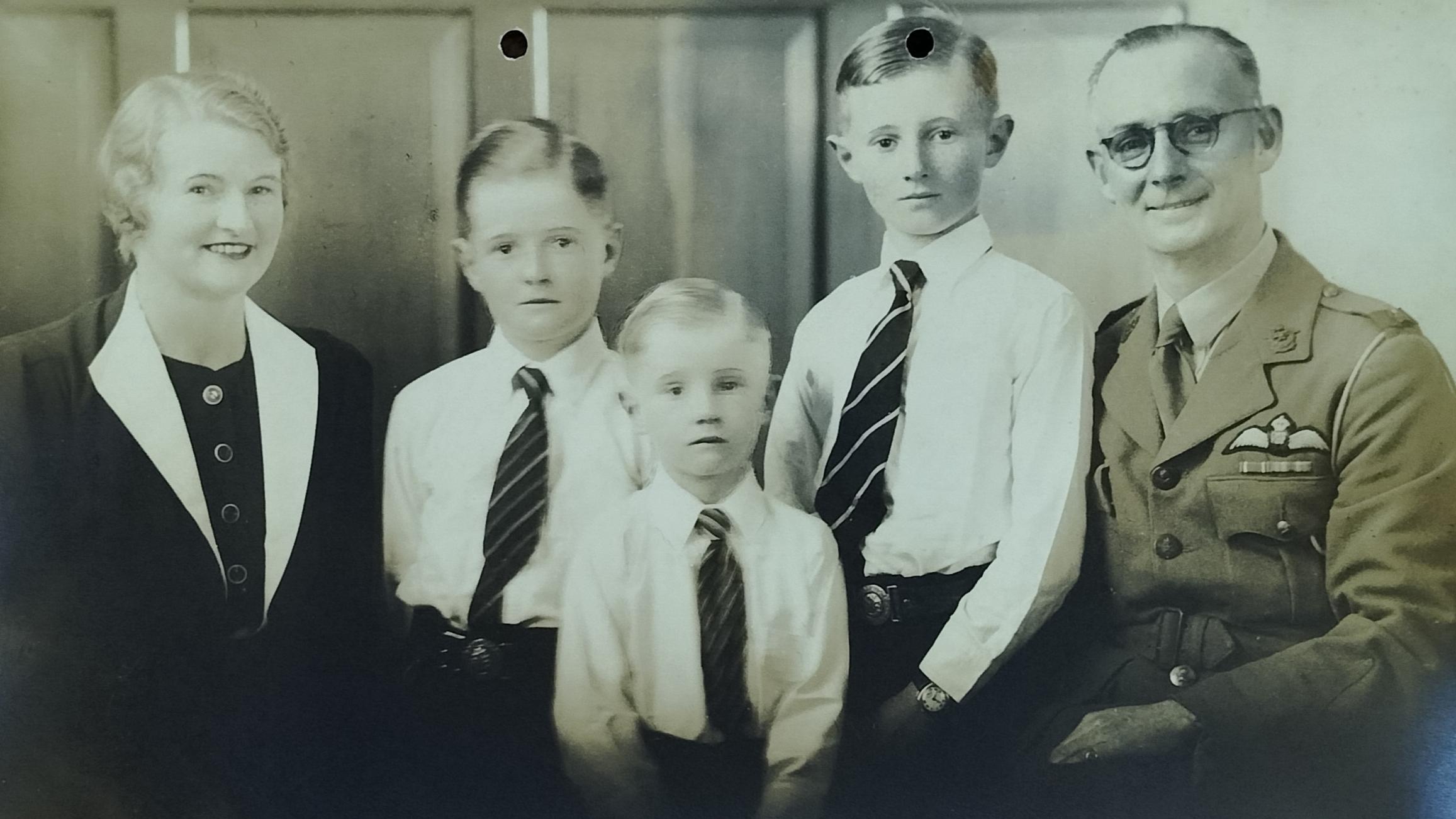 10. Nattrass family via Carol Hardijzer