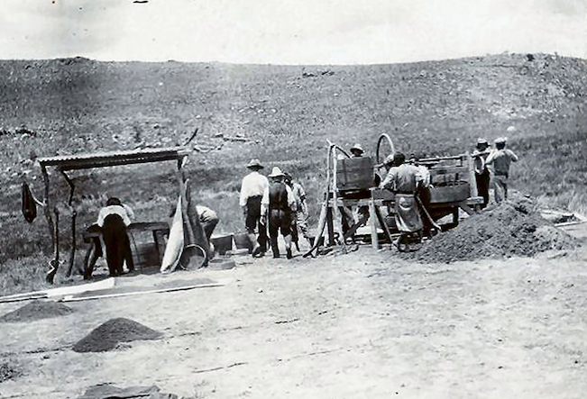 Another shot of the first prospecting pan at the Premier Diamond Mine 1902 - Cullinan Diamond Mine Archives
