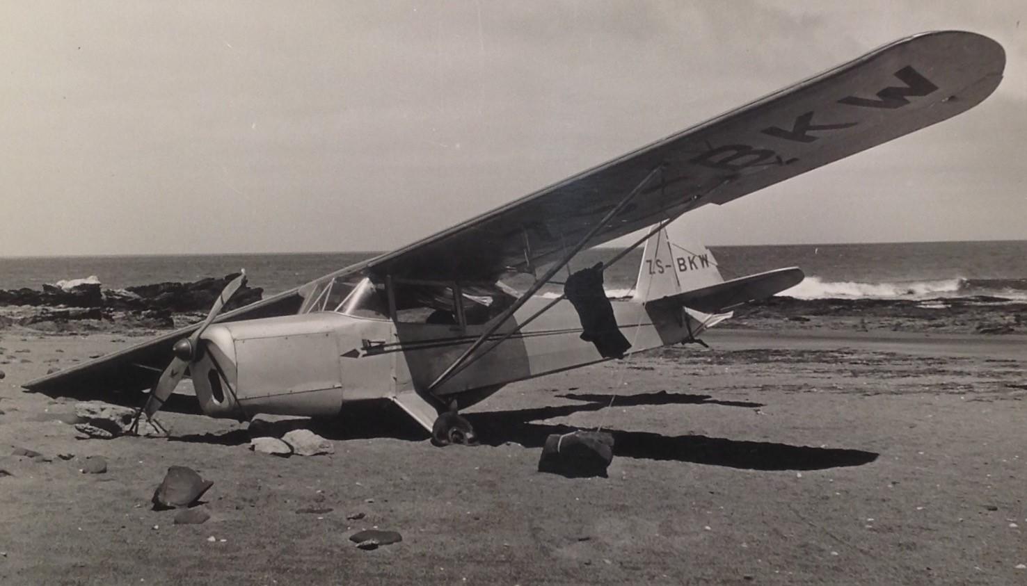 Diamond smugglers aircraft 1 via Carol Hardijzer