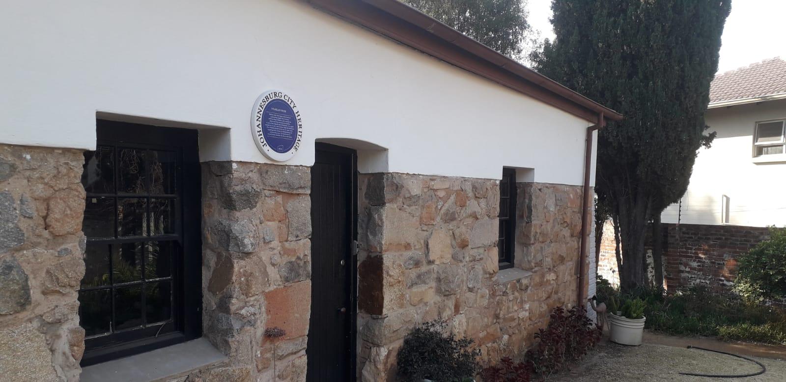 Driefontein Farmhouse with plaque - Eric Itzkin - 2020