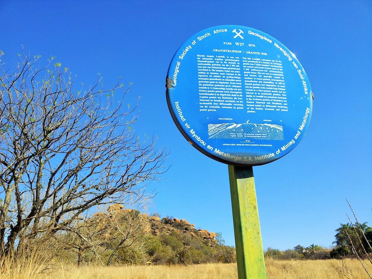 Lonehill Blue Plaque - Heritage Portal - 2013