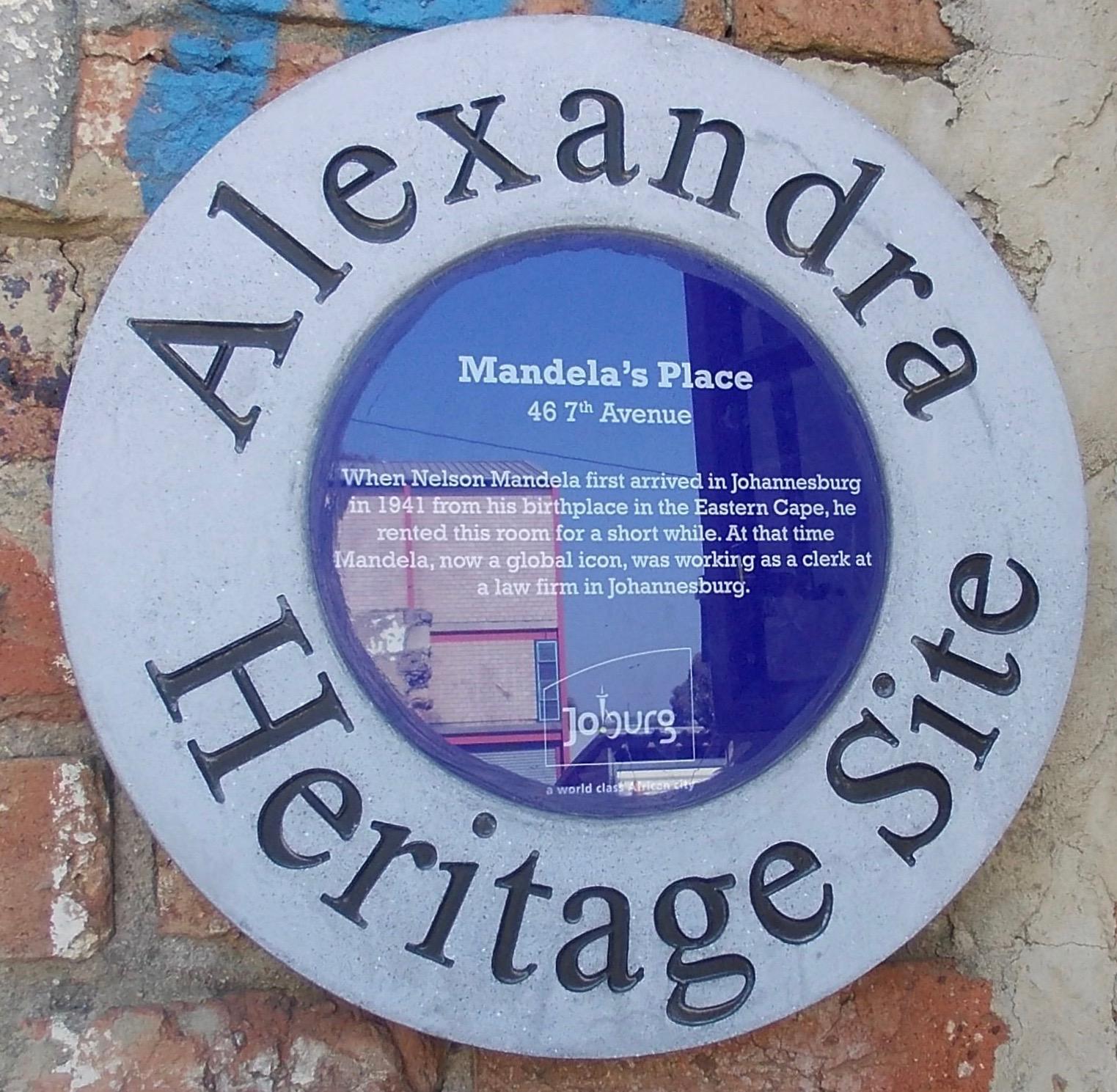 Mandelas Place Blue Plaque - Heritage Portal - 2012