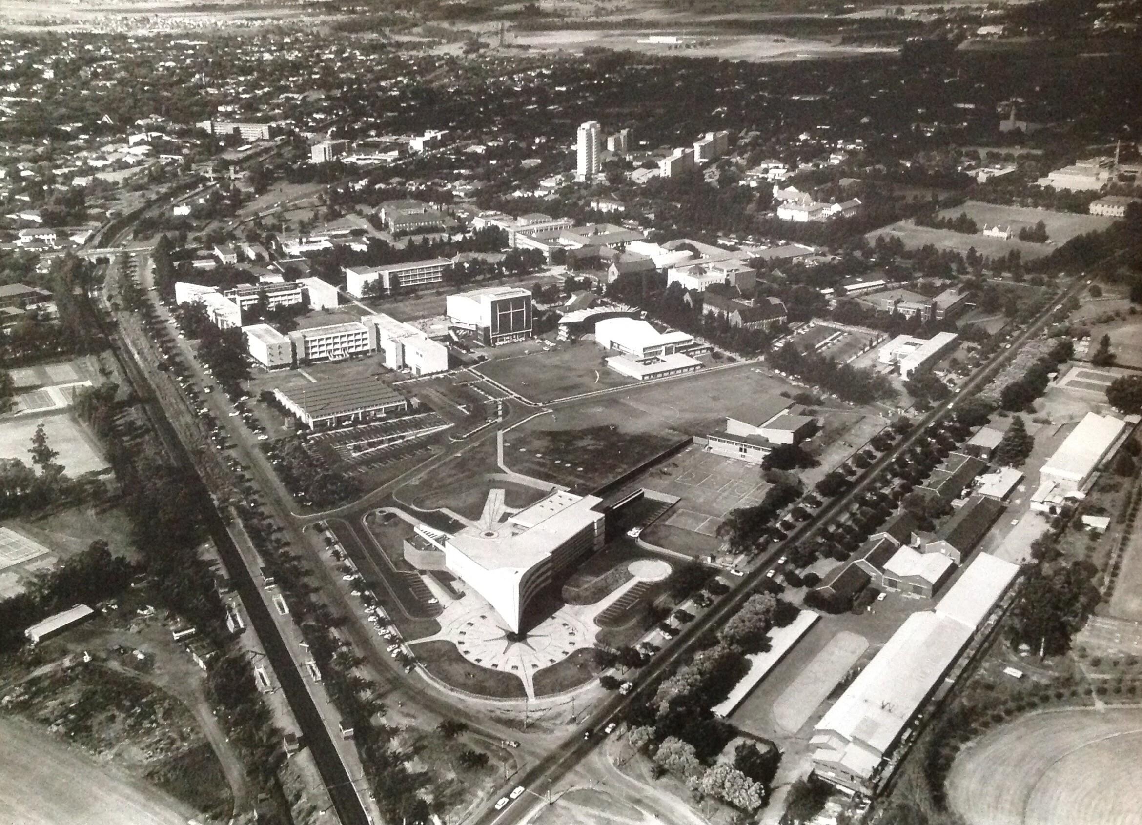 O5. Aerial photograph showing Pretoria University by Dotman Pretorius via Carol Hardijzer