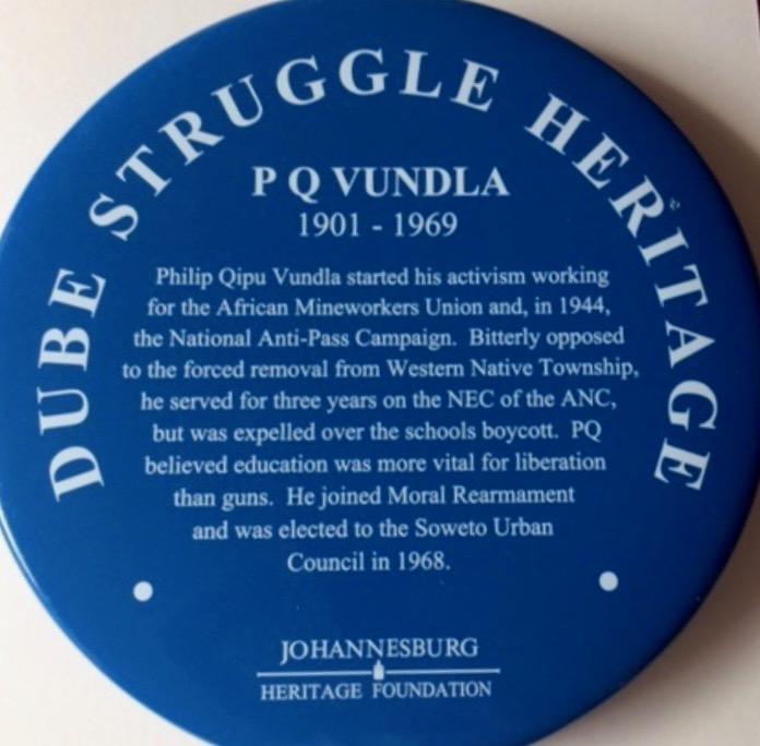 PQ Vundla Blue Plaque - Sourced by Kathy Munro