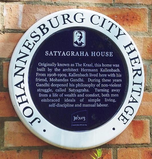 Satyagraha House Blue Plaque - Heritage Portal - 2012