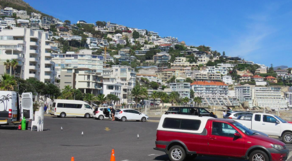 Start of the meander from Bantry Bay to Green Point Lighthouse - SJ de Klerk