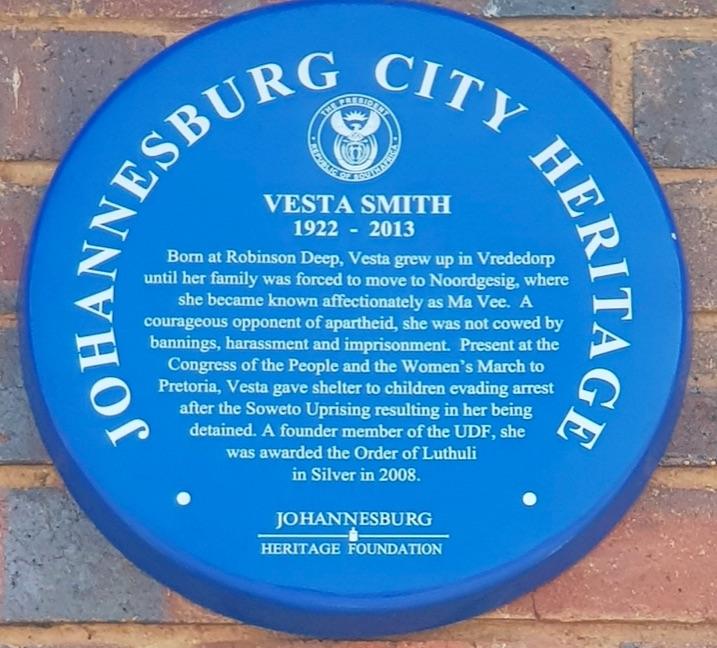 Vesta Smith Blue Plaque - Source by Kathy Munro