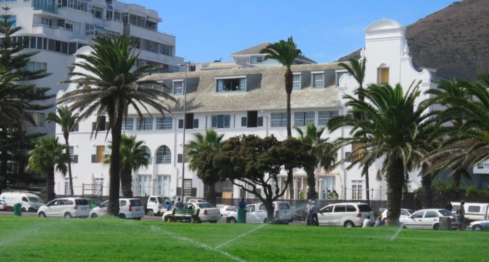 Winchester Mansions Hotel Seapoint - SJ de Klerk