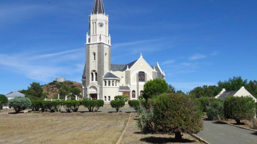 Dutch Reformed Church at Hanover with Dassieskop to the left rear - SJ de Klerk