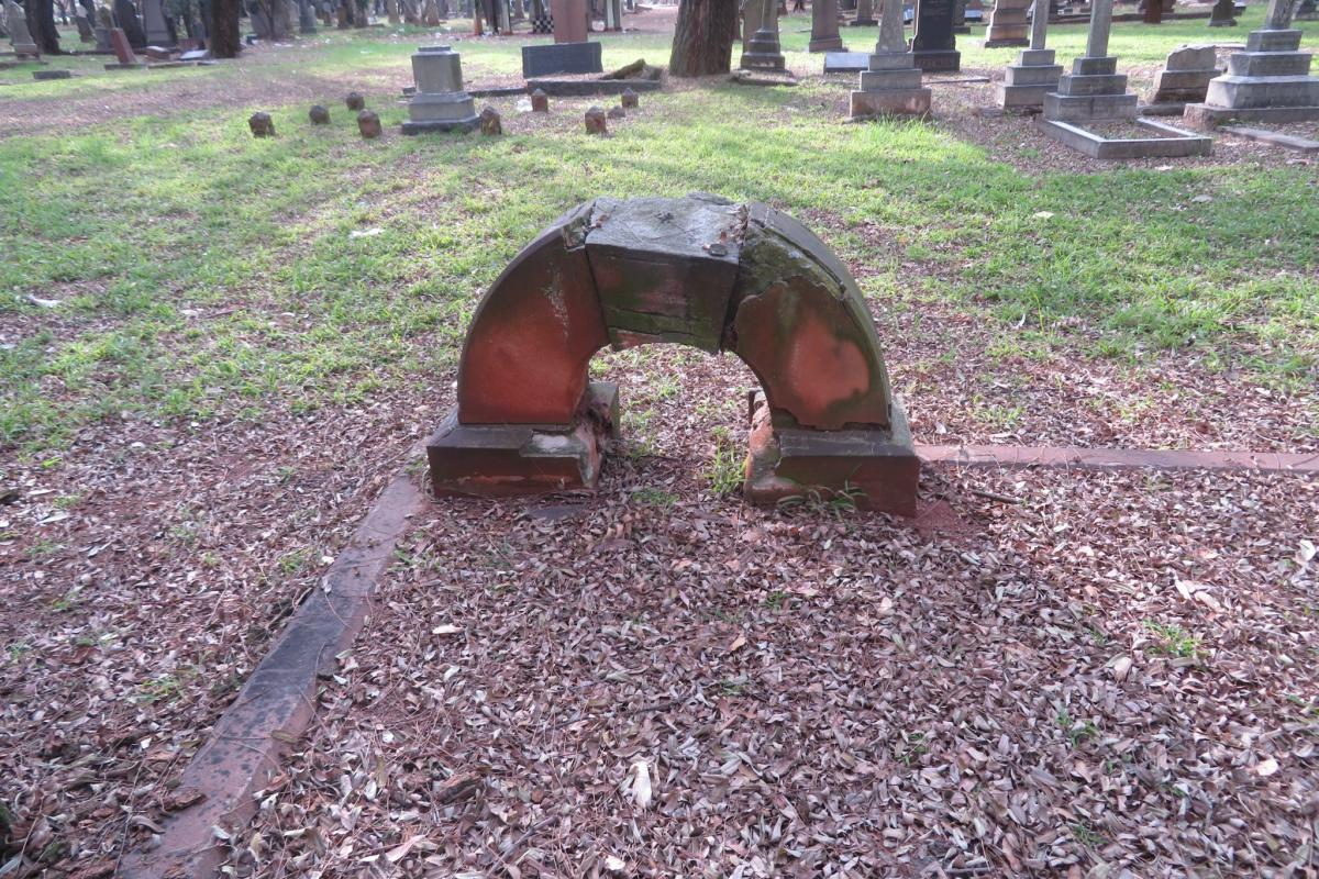 Grave of Offy Shepstone - Sarah Welham - 2022
