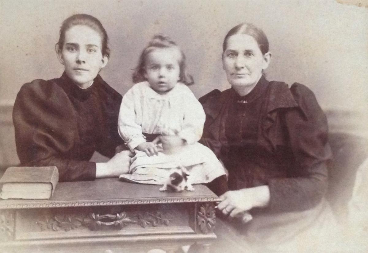 Kate Gribble with Arthur and her mother - circa 1892 via Carol Hardijzer