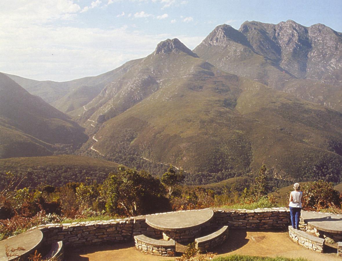 Montagu Pass via Past Masters