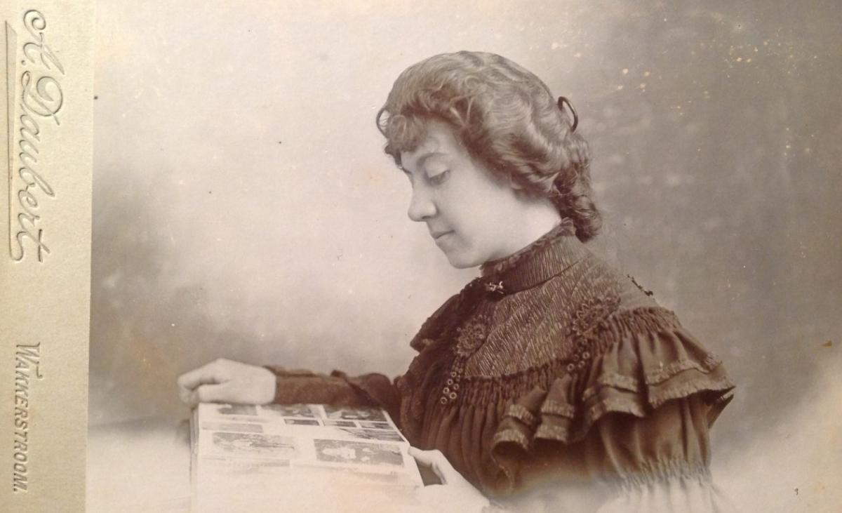 Cabinet Card format photograph by Daubert via Carol Hardijzer