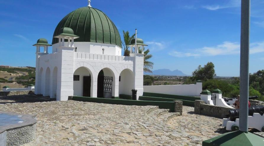 South-eastern perspective of Sheik Yusuf Kramat at Macassar - SJ de Klerk