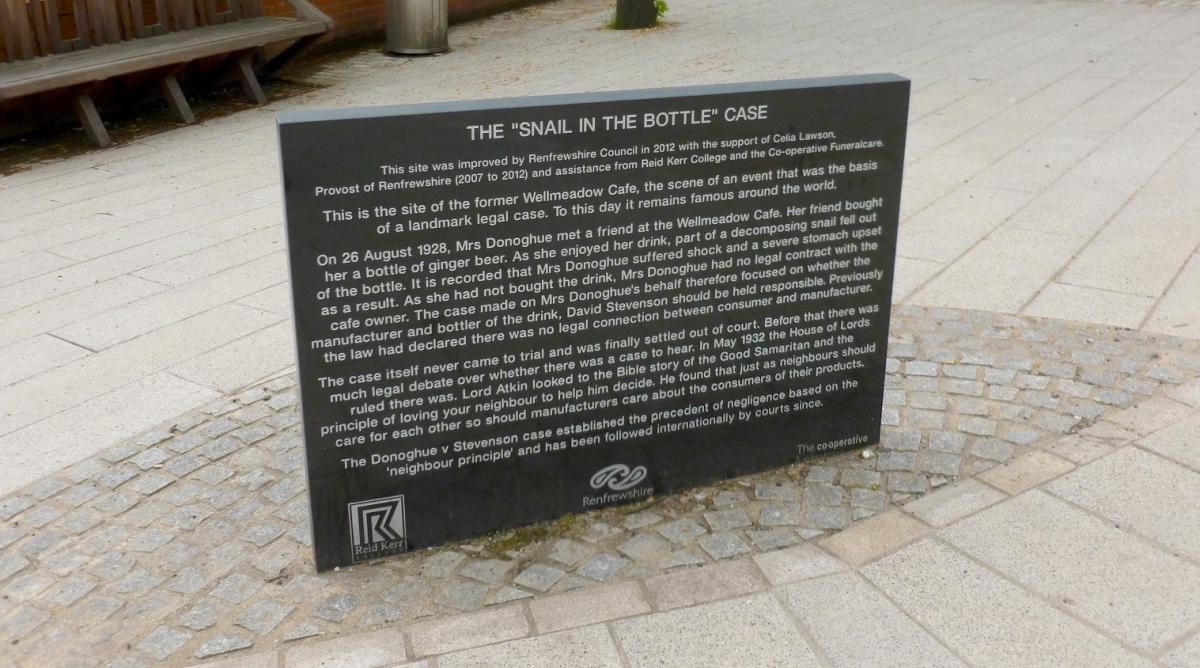 The Snail in a Bottle Case via Graeme Fraser