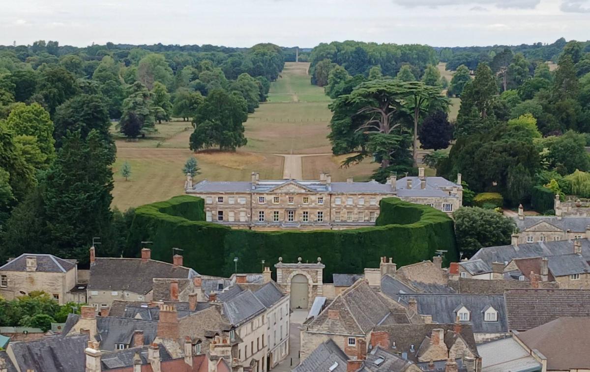Yew Hedge Cirencester - Heritage Portal - 2025
