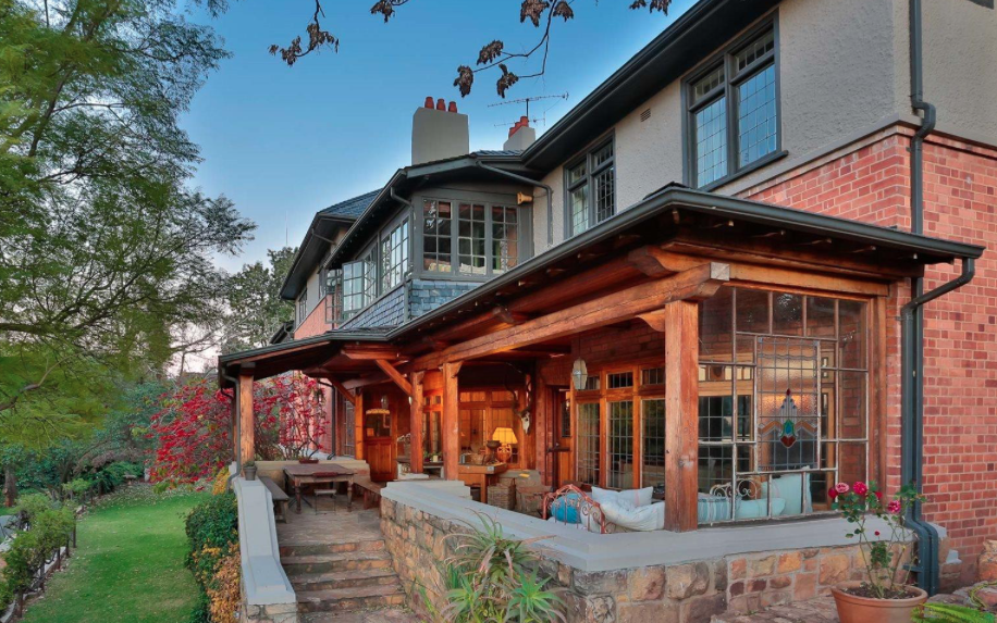 Stonecrest Manor Westcliff - Sotherbys - 2017