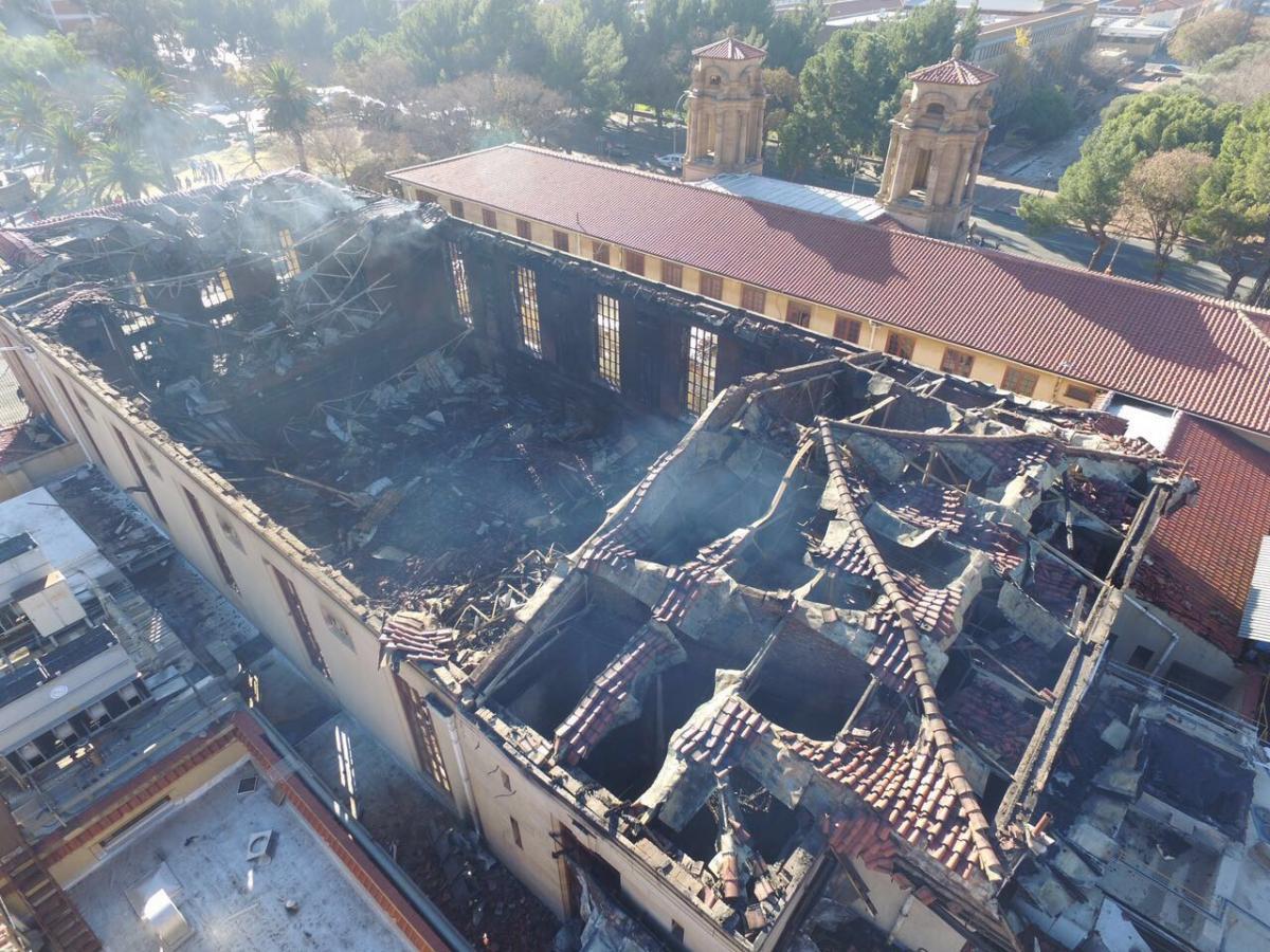 Bloemfontein City Hall after the fire - Christoff Steyn - June 2017